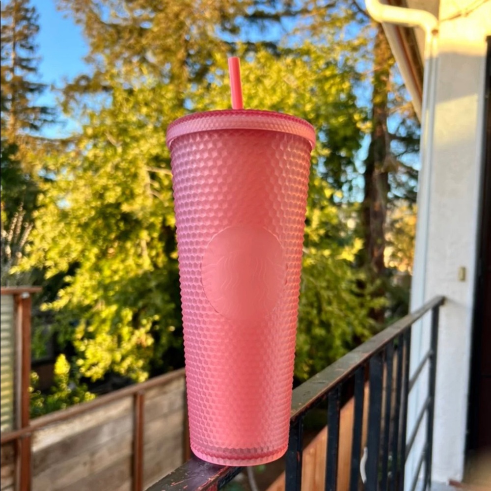 Starbucks pink Venti Studded Timber